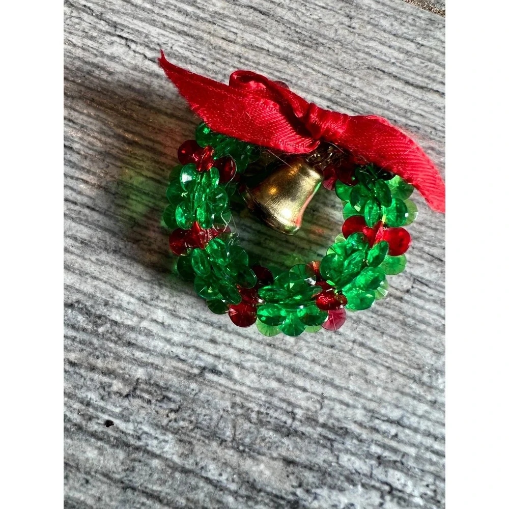 Beaded Pin Ugly Christmas‎ Wreath With Bow and bell Handmade Hand Crafted 1.5